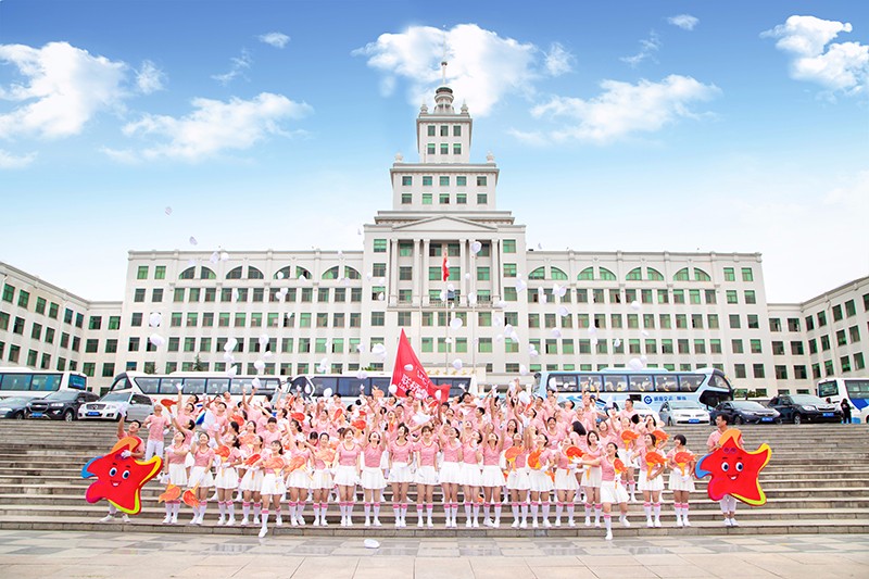 聯(lián)橋集團(tuán)在高區(qū)運(yùn)動(dòng)會(huì)精彩綻放  勇奪團(tuán)體亞軍(圖15) 聯(lián)橋集團(tuán)在高區(qū)運(yùn)動(dòng)會(huì)精彩綻放  勇奪團(tuán)體亞軍(圖15)