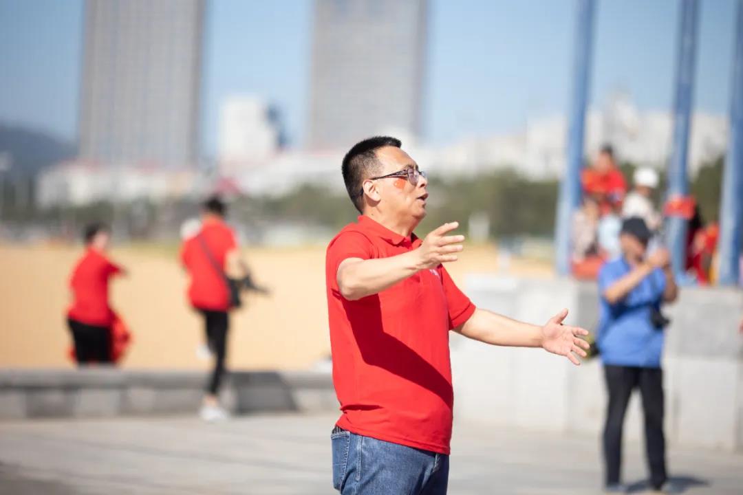 聯(lián)橋集團黨委舉辦“光耀先鋒·致敬力量”慶祝建黨100周年活動(圖8) 聯(lián)橋集團黨委舉辦“光耀先鋒·致敬力量”慶祝建黨100周年活動(圖8)